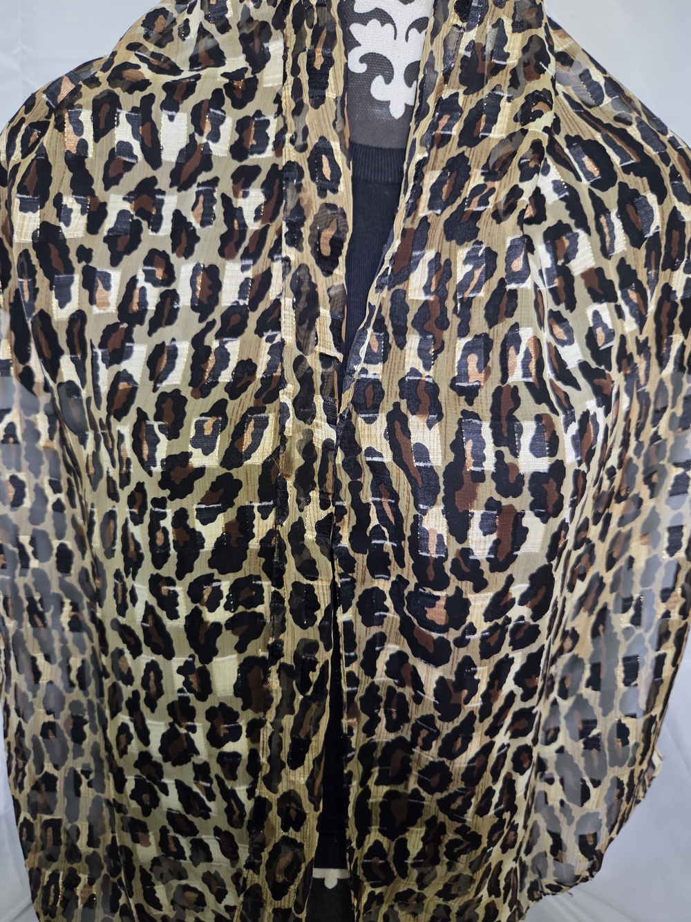 S123. Leopard Print Women's Scarf - Picture 3 of 6